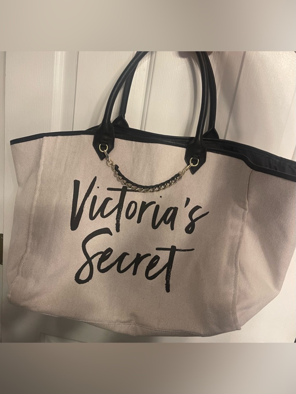 Victoria’s Secret Tote Large - Picture 1 of 3